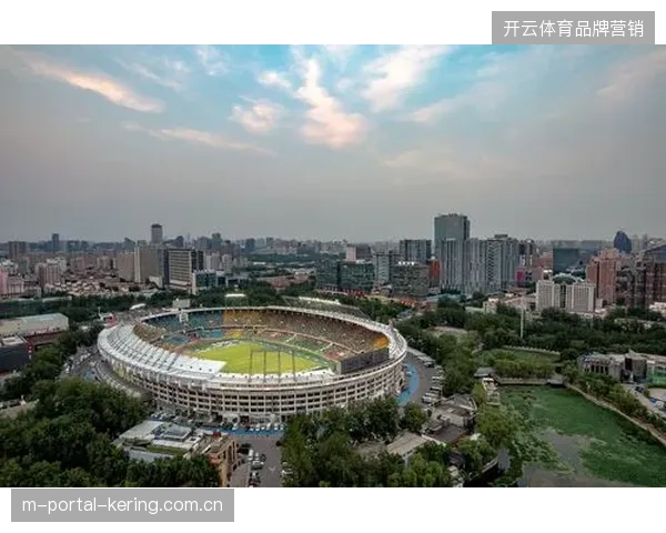 河南队凭借顽强防守与高效反击，历史性首次攻克北京国安的工人体育场